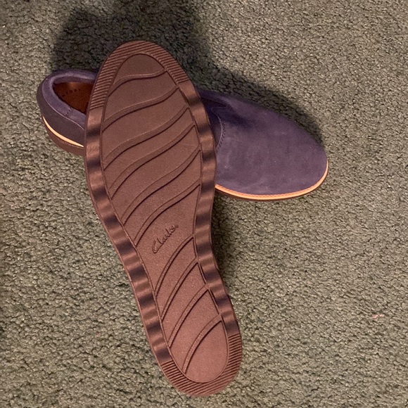 NEW WITHOUT TAGS LADIES BLUE SUEDE COLLECTION SHOES BY CLARKS SIZE 9.5 - Picture 6 of 8
